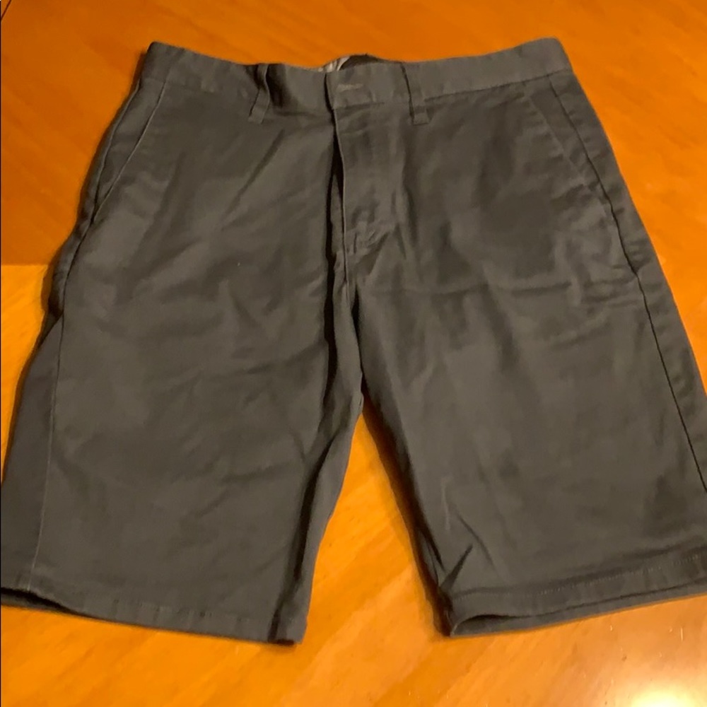Men’s Volcom shorts